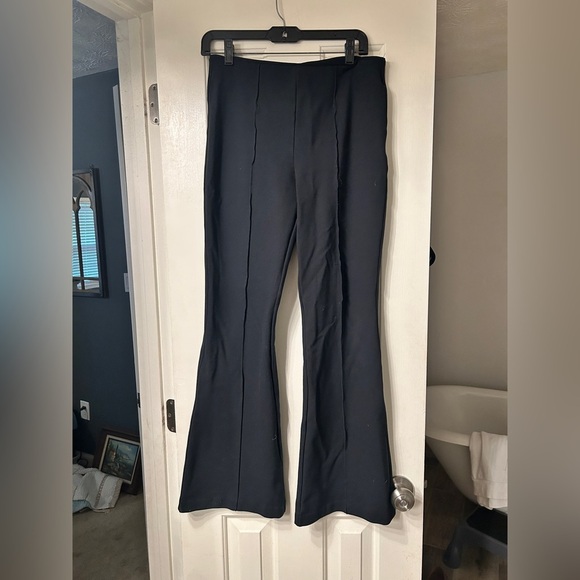 Banana Republic High Rise Flare pull on pants - Picture 6 of 10